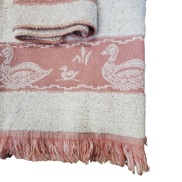 Vintage 80s Cannon Mill Pond Pink Duck Towel Set 4 Pcs USA 2 Towels Wash Cloths - Picture 2 of 14